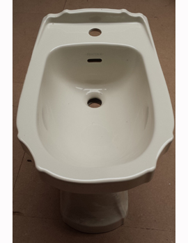 Heritage Heritage Loxleigh Floor Standing Bidet in Ivory Finish